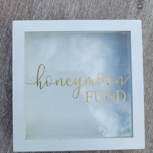 Honeymoon fund wedding box